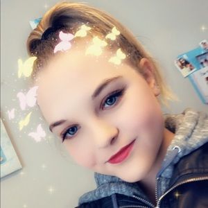 Meet your Posher, Lexie